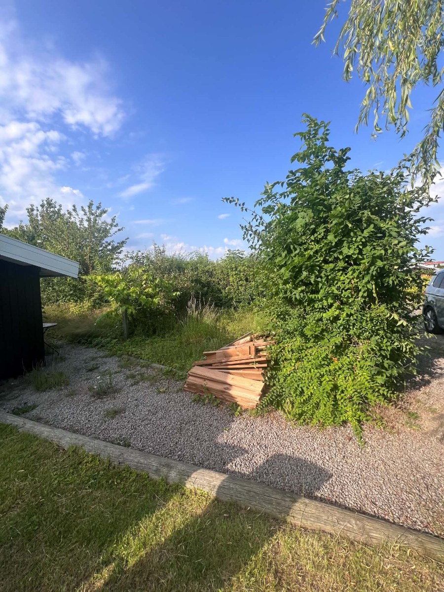 Sommerhus have- og indkørsel renovering